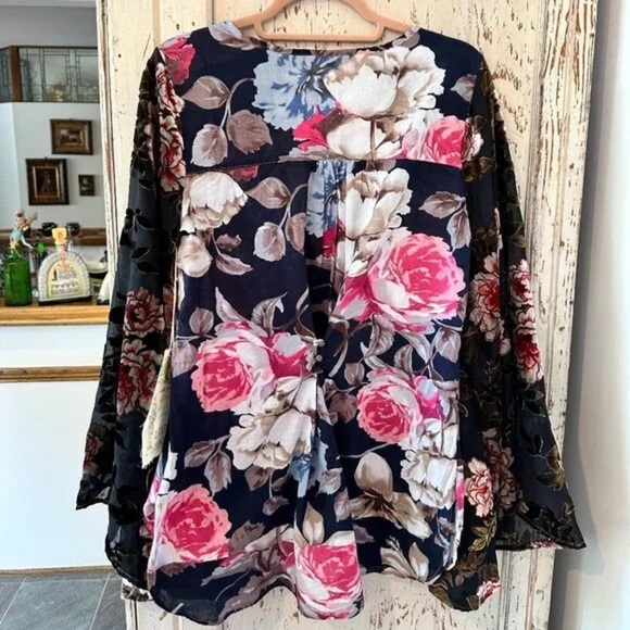 ARATTA SILENT JOURNEY Velvet Burnout Bell Sleeve Mixed Media Boho Blouse XS NWT - Picture 3 of 8